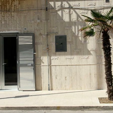 Апартаменты Loft 52 Маргерита-ди-Савойя Экстерьер фото